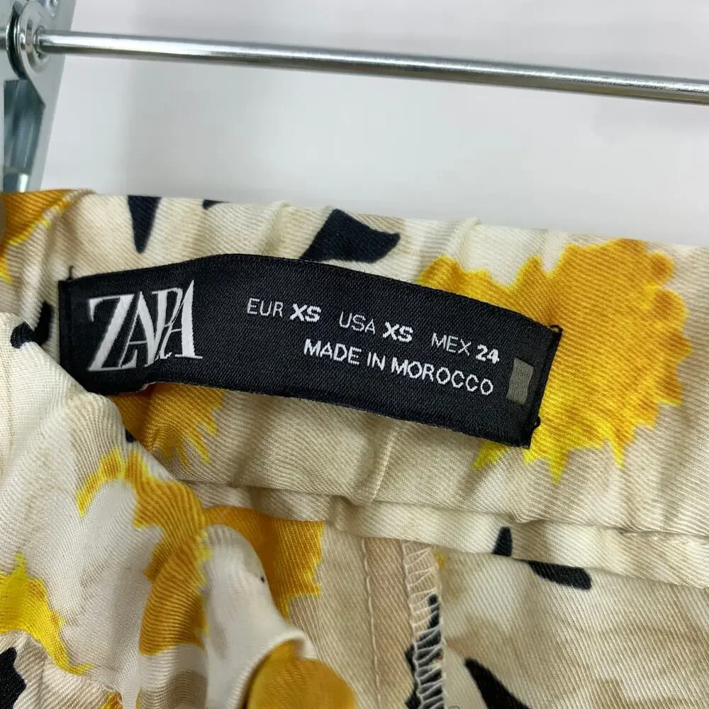 Zara Midi A-Line Skirt Womens Size XS White Yellow Daisy Print Elastic Waist